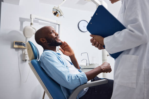 Best Broken or Chipped Tooth Repair in Knoxvle, IL
